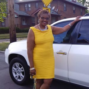 Meet your Posher, Beverly